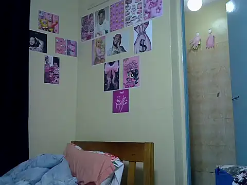 Horny-slut  online show from December 2025 07:31:01 PM