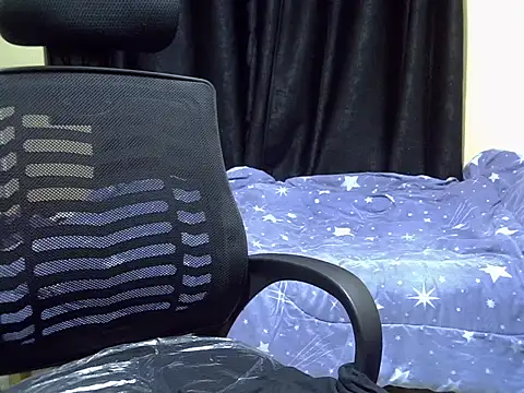 Horny-slut  online show from November 2025 03:11:02 AM