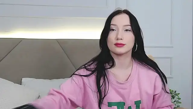 LeilaLow online show from March 2025 12:06:02 PM