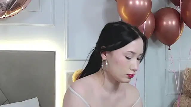 LeilaLow online show from February 2025 03:08:01 PM