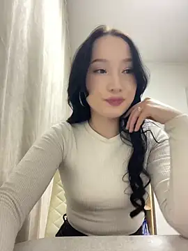 LeilaLow online show from February 2025 02:25:01 PM