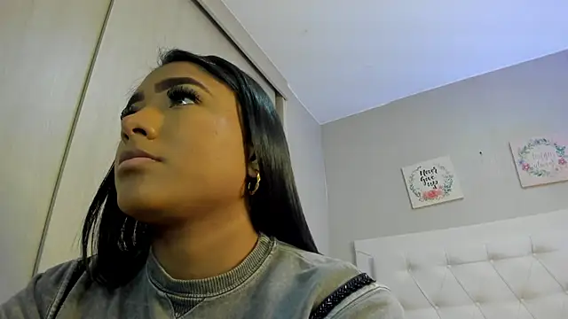 nicole  parker1 online show from March 2026 01:03:02 PM