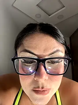 linatarens online show from November 2025 03:43:02 AM