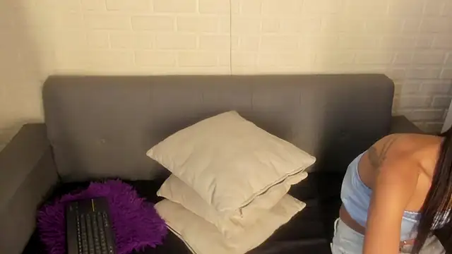 karina gomez 18 online show from December 2025 12:33:01 PM