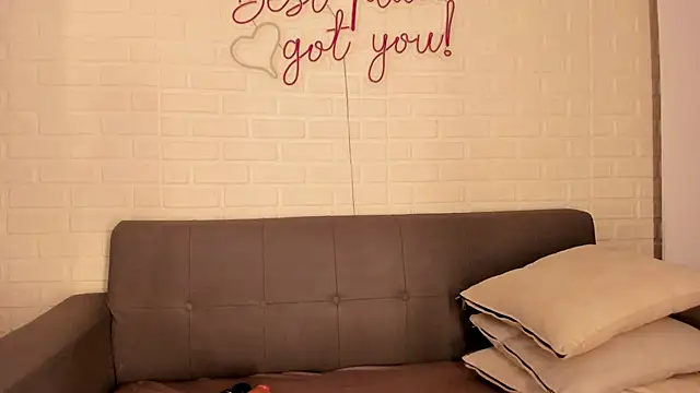 Snapshot of karina_gomez_18 chatting on January 2026 11:36:02 AM karina gomez 18 online show from January 2026 11:36:02 AM