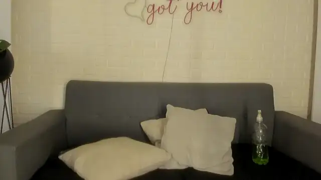 Snapshot of karina_gomez_18 chatting on February 2026 11:30:02 AM karina gomez 18 online show from February 2026 11:30:02 AM