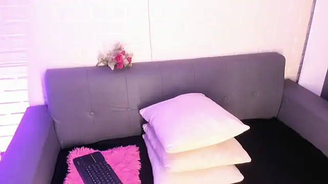 karina gomez 18 online show from November 2025 11:47:01 AM