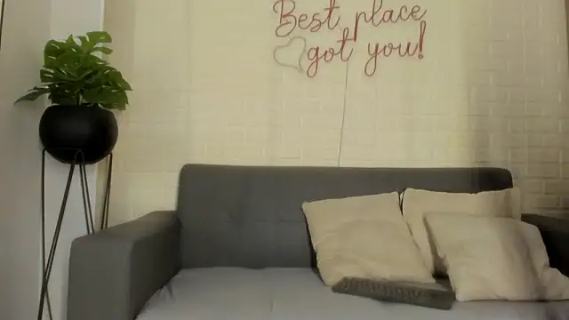 Snapshot of karina_gomez_18 chatting on February 2026 11:42:02 AM karina gomez 18 online show from February 2026 11:42:02 AM