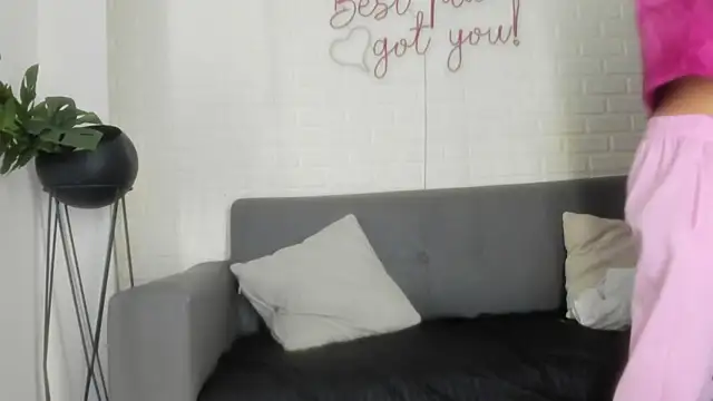 Snapshot of karina_gomez_18 chatting on February 2026 11:29:01 AM karina gomez 18 online show from February 2026 11:29:01 AM