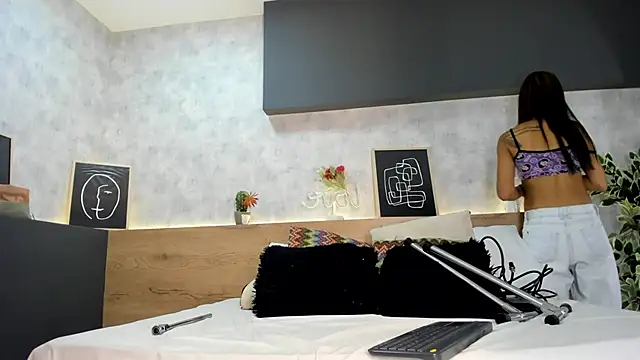 karina gomez 18 online show from March 2026 11:36:02 AM