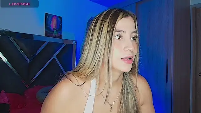 Issabela G1 online show from December 2025 05:47:02 PM