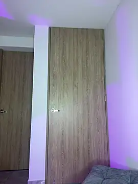 Snapshot of Issabela_G1 chatting on February 2025 08:21:01 PM Issabela G1 online show from February 2025 08:21:01 PM