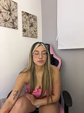 Issabela G1 online show from April 2026 02:02:01 AM