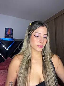 Snapshot of Issabela_G1 chatting on September 2025 08:53:01 PM Issabela G1 online show from September 2025 08:53:01 PM