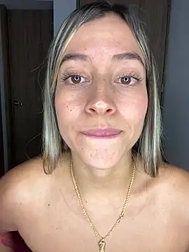 Snapshot of Issabela_G1 chatting on January 2025 06:49:02 AM Issabela G1 online show from January 2025 06:49:02 AM