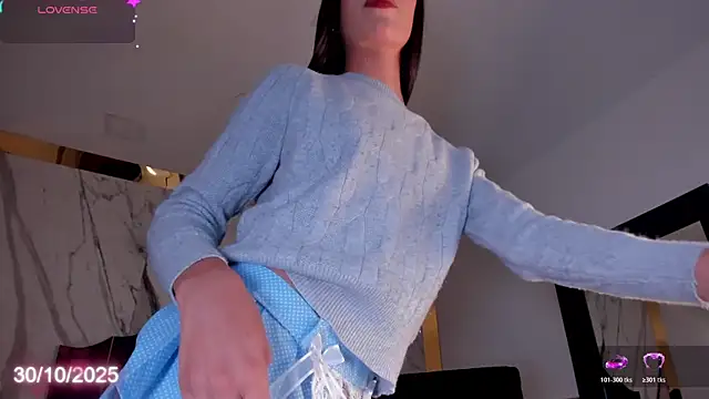 Snapshot of Bylie_Hills chatting on October 2025 09:33:02 PM Bylie Hills online show from October 2025 09:33:02 PM