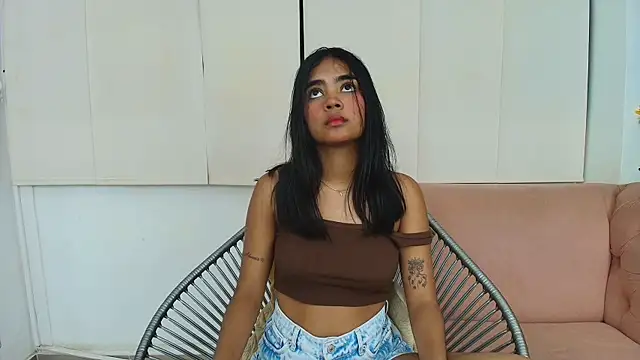 Snapshot of julieta_aguilar1 chatting on January 2025 07:24:01 PM julieta aguilar1 online show from January 2025 07:24:01 PM