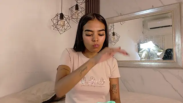 julieta aguilar1 online show from February 2026 07:25:01 PM