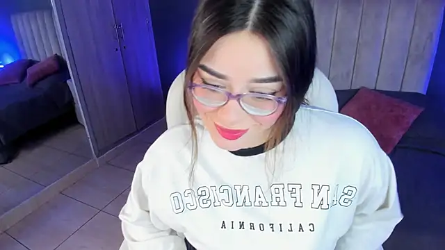 Charlotte Olsen  online show from February 2025 11:55:02 AM