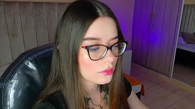 Snapshot of Charlotte_Olsen_ chatting on June 2026 08:35:01 PM Charlotte Olsen online show from June 2026 08:35:01 PM