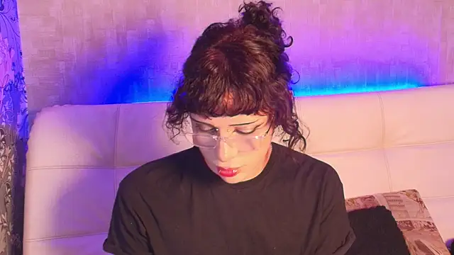 Snapshot of pixy_20 chatting on April 2026 03:51:01 AM pixy 20 online show from April 2026 03:51:01 AM