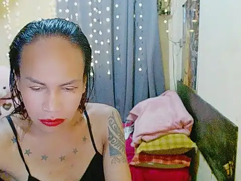 Snapshot of Indaypakay_ts chatting on October 2025 04:02:02 AM Indaypakay ts online show from October 2025 04:02:02 AM