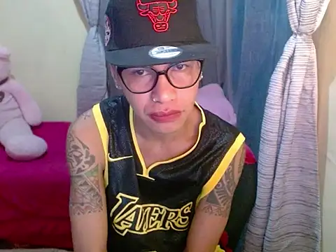 Snapshot of Indaypakay_ts chatting on January 2026 12:37:02 AM Indaypakay ts online show from January 2026 12:37:02 AM