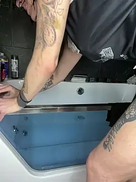 Luluof online show from February 2025 12:38:02 PM