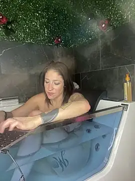 Luluof online show from March 2025 03:18:01 PM