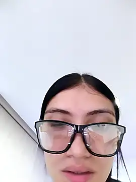 yeibles online show from October 2025 10:54:02 PM