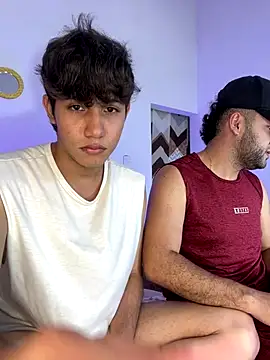 Valerio 22 online show from December 2025 07:41:01 PM