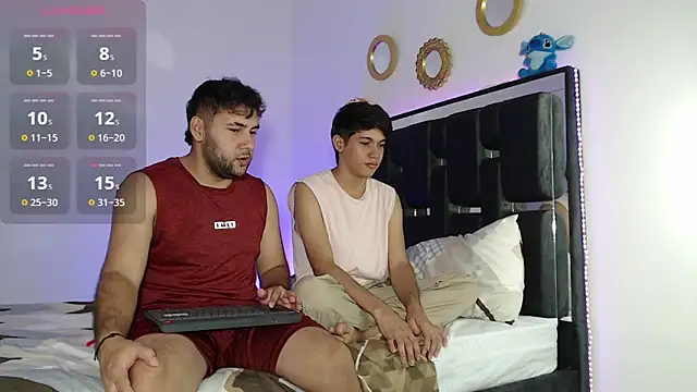 Valerio 22 online show from November 2025 09:51:02 PM