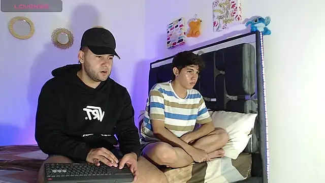 Valerio 22 online show from December 2025 11:39:01 PM