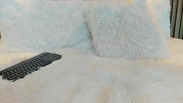 Nanda Vixen online show from February 2025 05:07:02 AM
