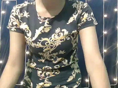 Yashi online show from October 2025 01:43:02 PM