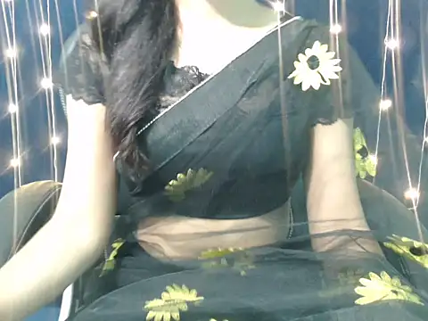 Yashi online show from October 2025 11:53:01 AM