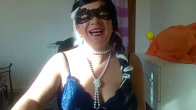 Ninalapiccolina online show from October 2025 01:56:02 PM