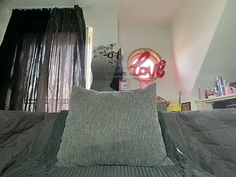 Tyraride online show from March 2026 03:59:02 PM