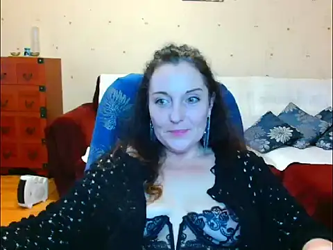 Alice3694 online show from February 2026 06:35:02 AM