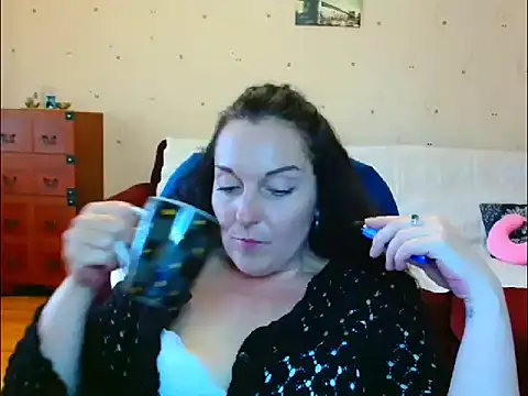 Alice3694 online show from May 2026 06:51:01 AM