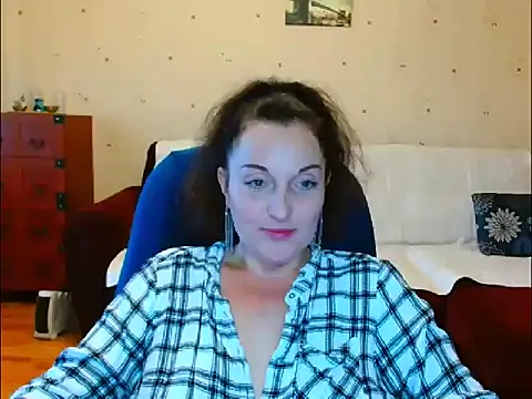 Alice3694 online show from May 2026 06:22:01 AM