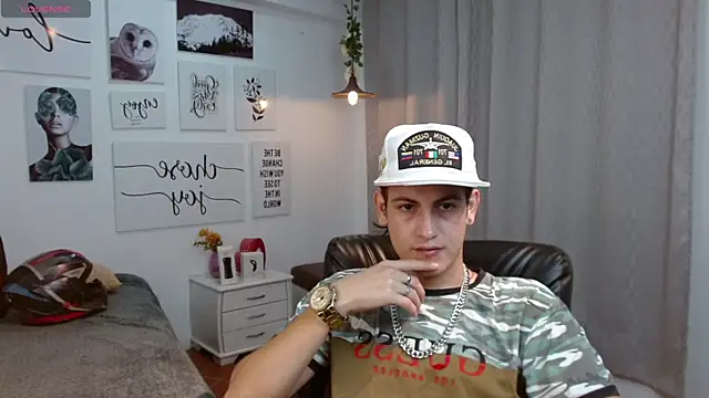 Cerokershelby online show from October 2025 07:48:02 PM