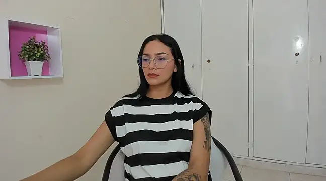 ASIAM BRUNET online show from February 2025 01:00:01 PM