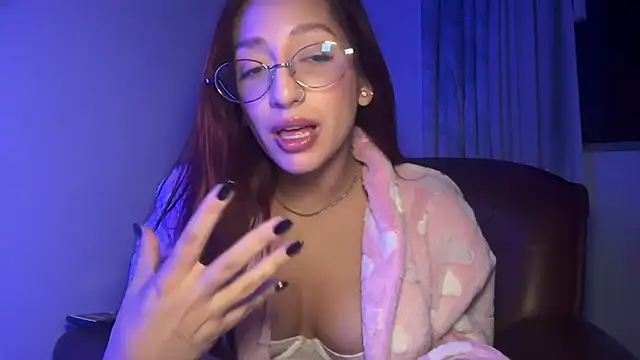 julialupato1606 online show from March 2026 11:11:01 PM