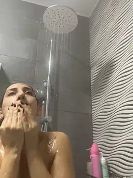 julialupato1606 online show from March 2026 10:37:02 AM