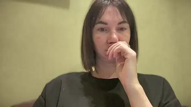 EvilDemon94 online show from November 2025 05:18:02 AM