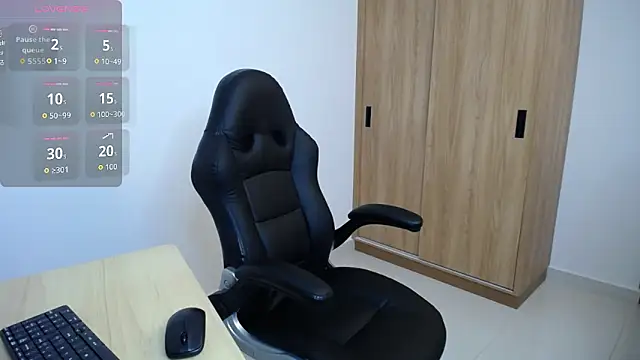 karoll marquez online show from March 2026 03:25:01 AM