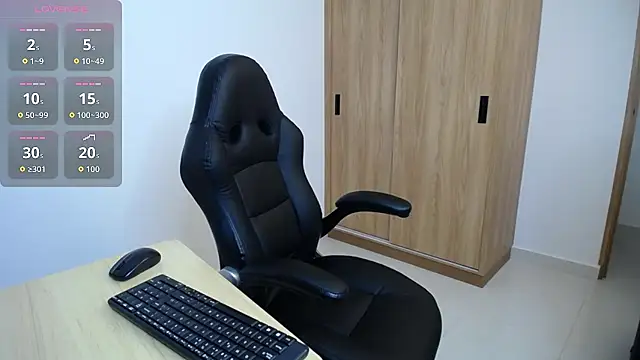 karoll marquez online show from February 2026 05:28:01 AM