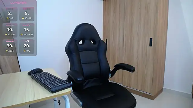 Snapshot of karoll_marquez chatting on October 2025 09:59:01 PM karoll marquez online show from October 2025 09:59:01 PM