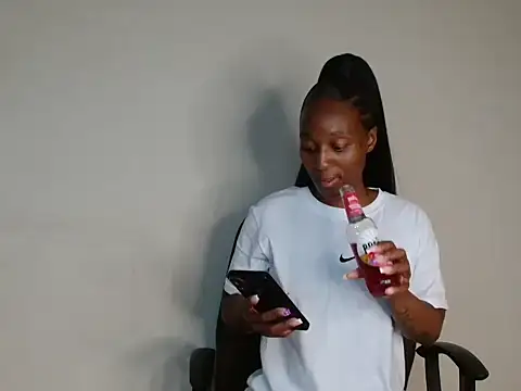 Lucy Blacksilk online show from October 2025 06:48:02 PM